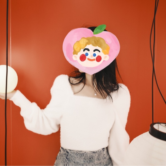 H&M White Fuzzy Knitwear - Picture 1 of 4